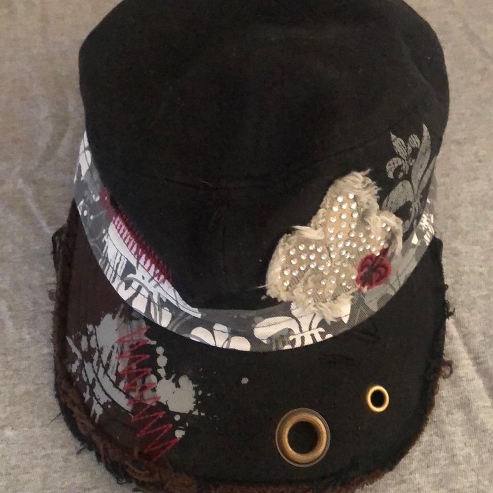 FLEUR de LIS Woman’s Army Hat NEW